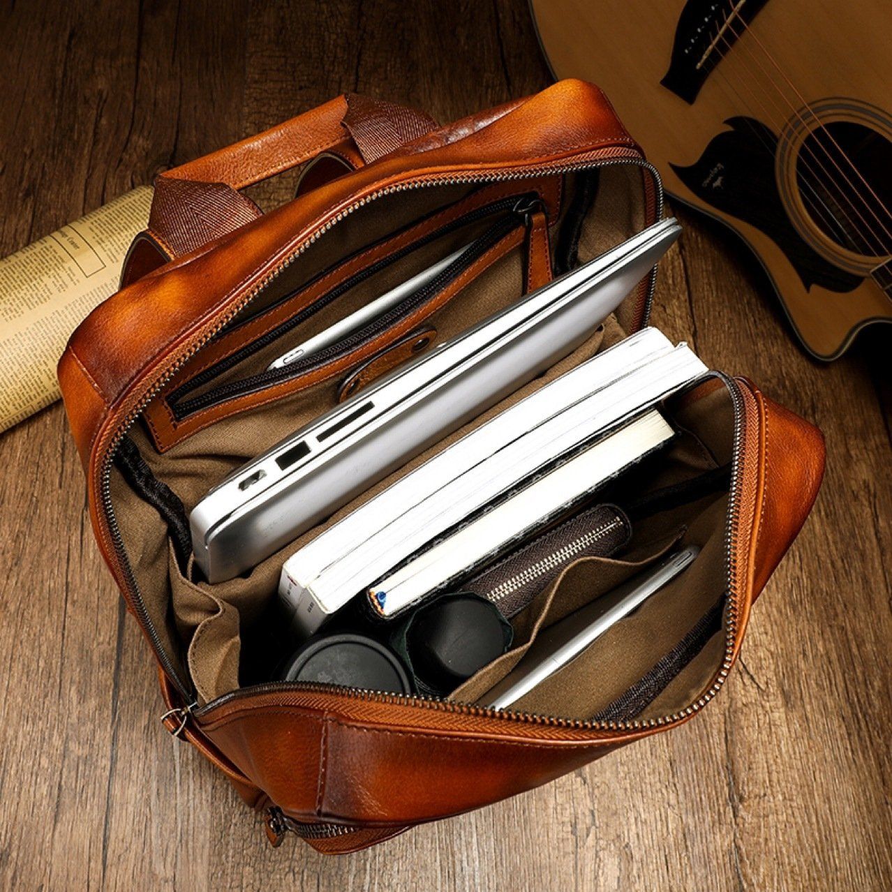 Balo Da Bò VEG Patina Ý Cao Cấp Đựng Laptop & Du Lịch Đa Chức Năng BPL381