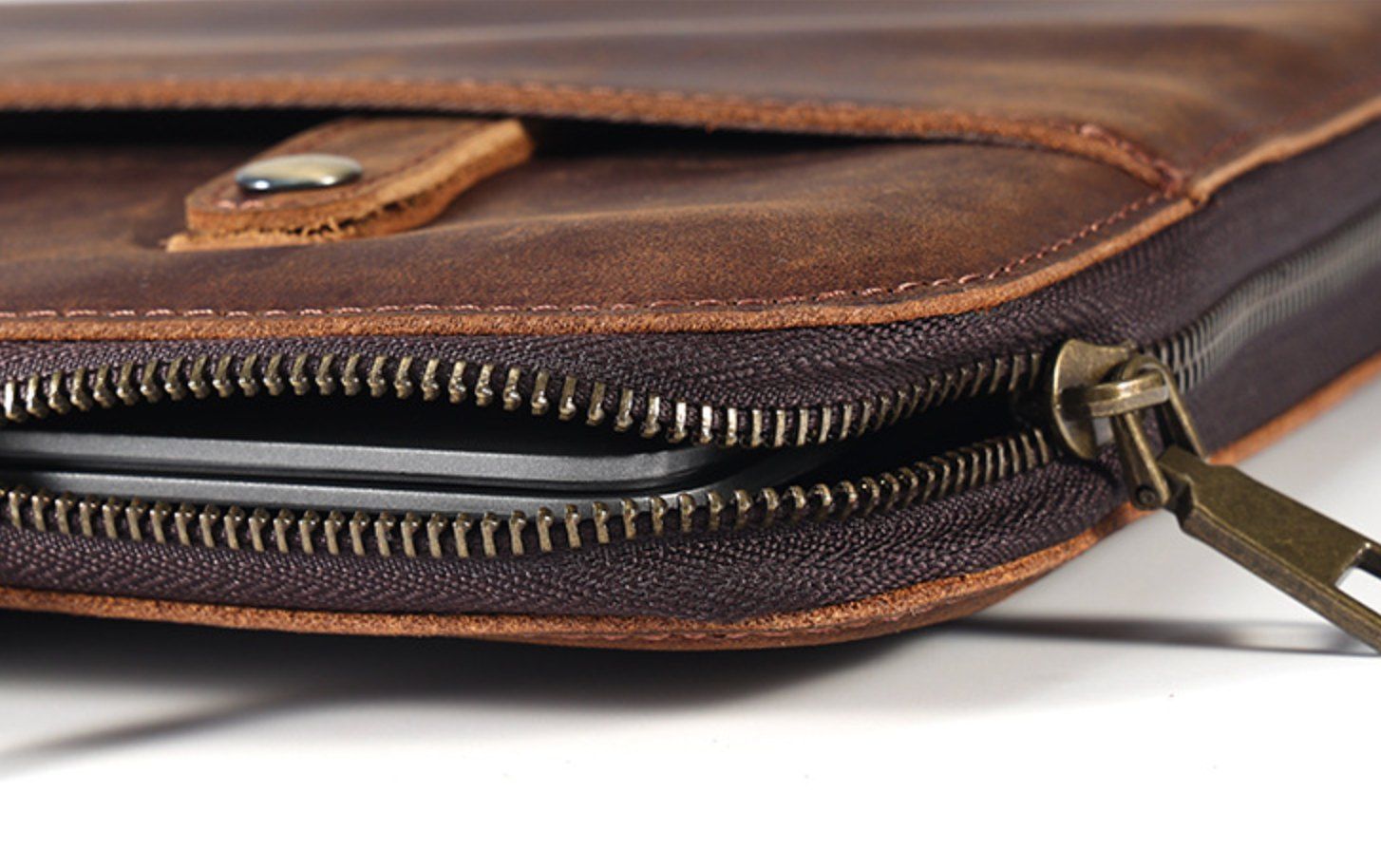 Cặp Xách Tay Da Bò Sáp Cao Cấp Đựng Laptop Bussiness Men TUDA SBM386