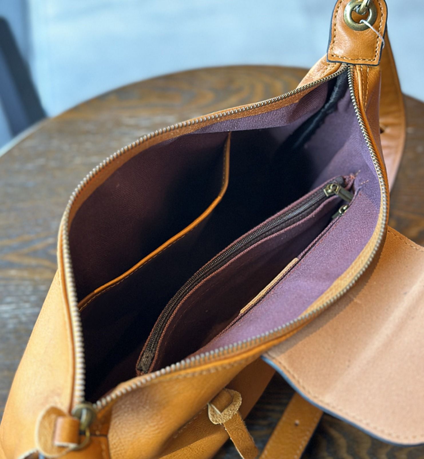 Túi Đeo Chéo Nữ Da Thật VEG Patina Phong Cách Cổ Điển & Sang Trọng TUDA SBM410