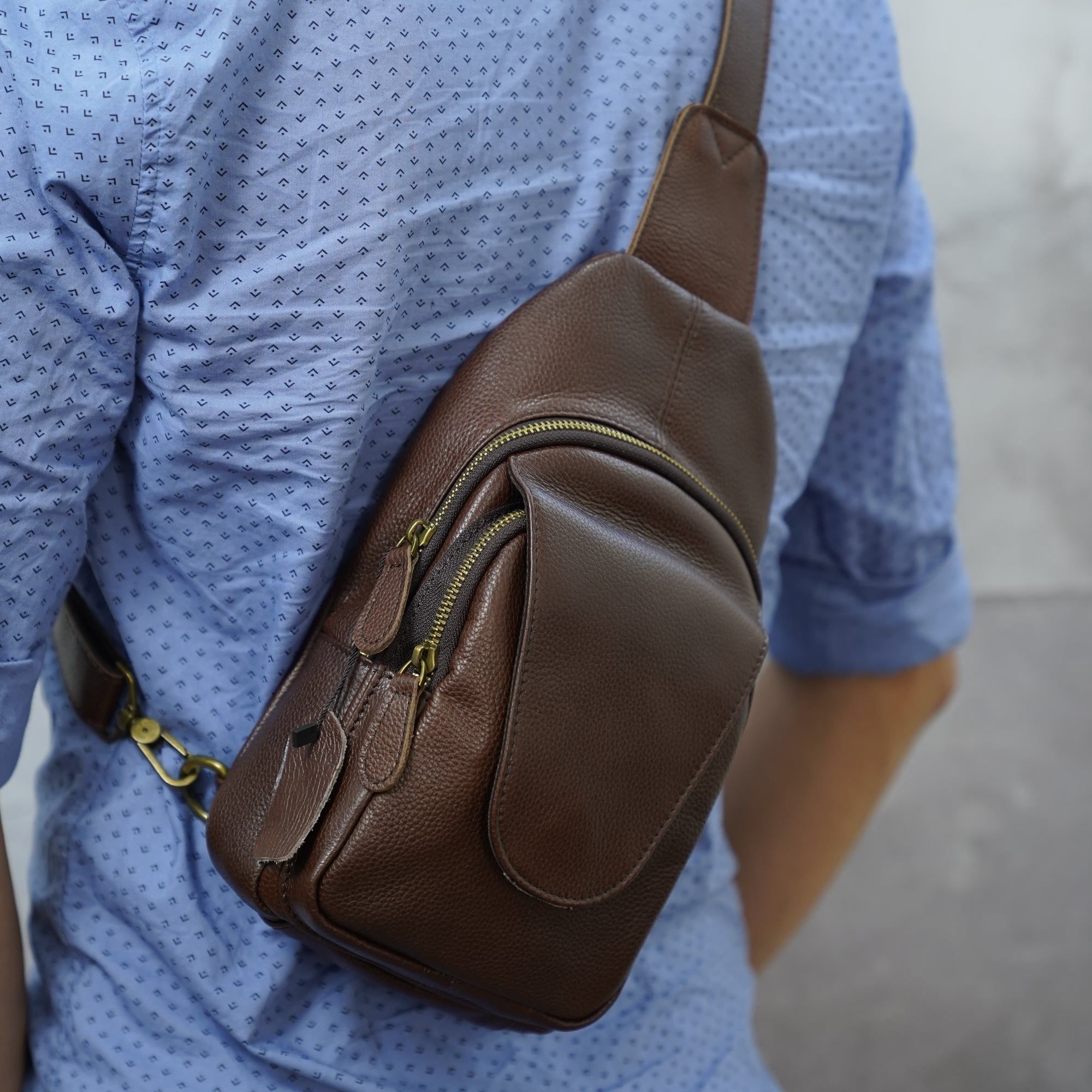 Túi Da Thật Đeo Chéo Trước Ngực VINTAGE SBM237