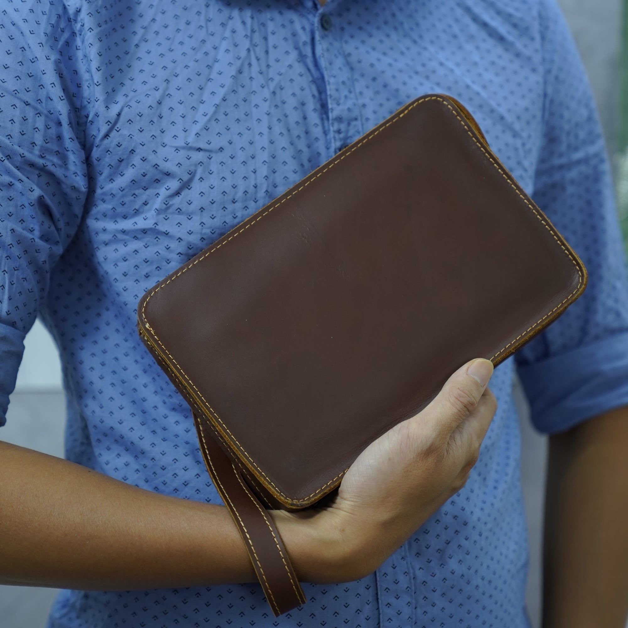 CLUTCH Cầm Tay & Đeo Chéo Da Thật RETRO SBM183