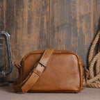 Túi da bò thật thật đeo chéo phong cách cổ điển SBM146