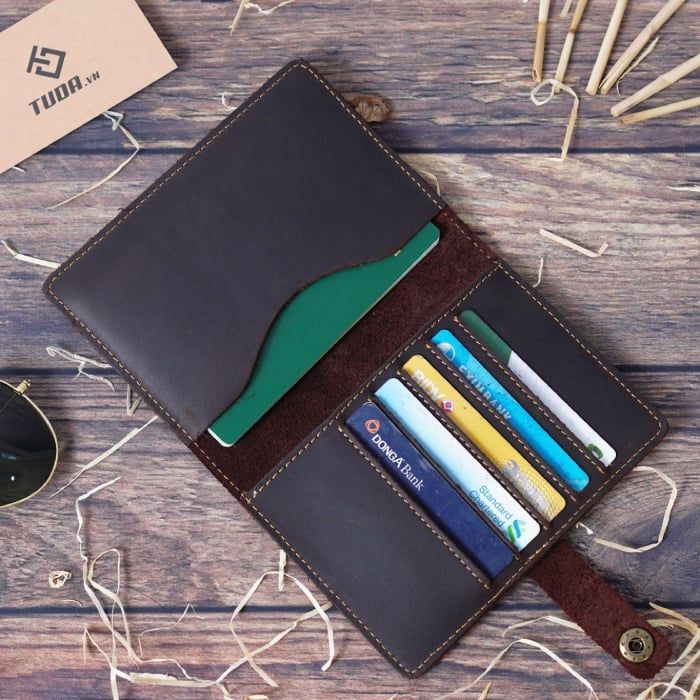 Ví Da Bò Sáp Đựng PASSPORT & CARD Đa Năng Gấp Cúc Bấm Classic Edition W108