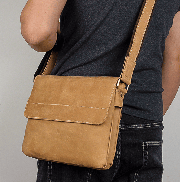 Túi Đeo Chéo Da Bò Thật Đựng iPad Classic Edition SBM286