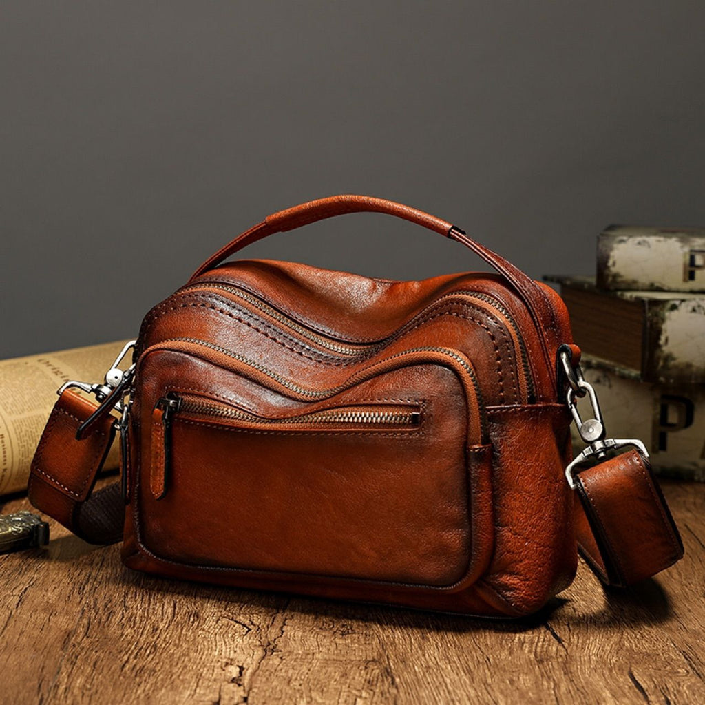 Túi Đeo Chéo Da Bò VEG Patina Ý Đeo Chéo & Xách Tay Đựng iPad Classic SBM261