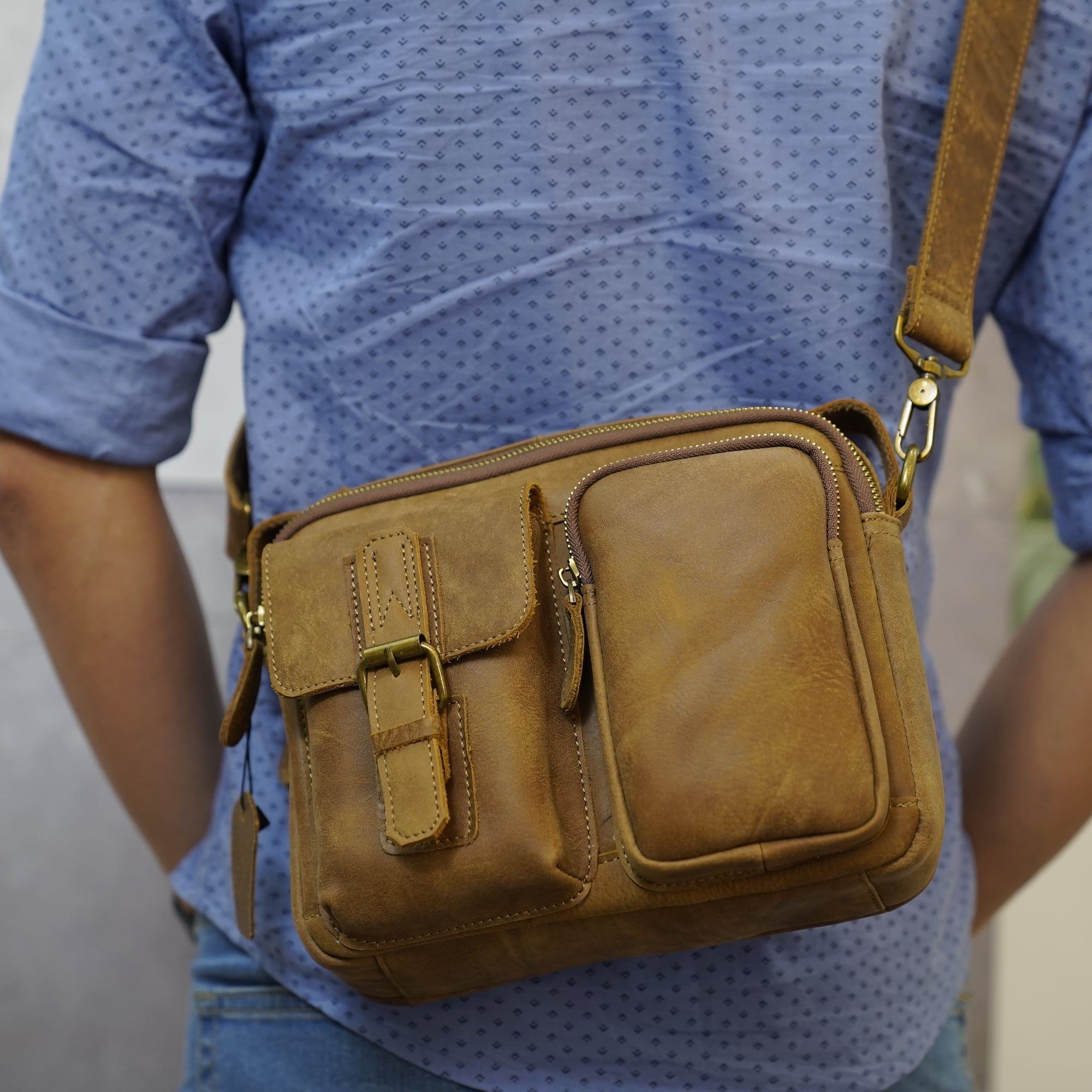 Túi Da Bò Thật RETRO Đeo Chéo & Xách Tay Đựng IPad SBM223