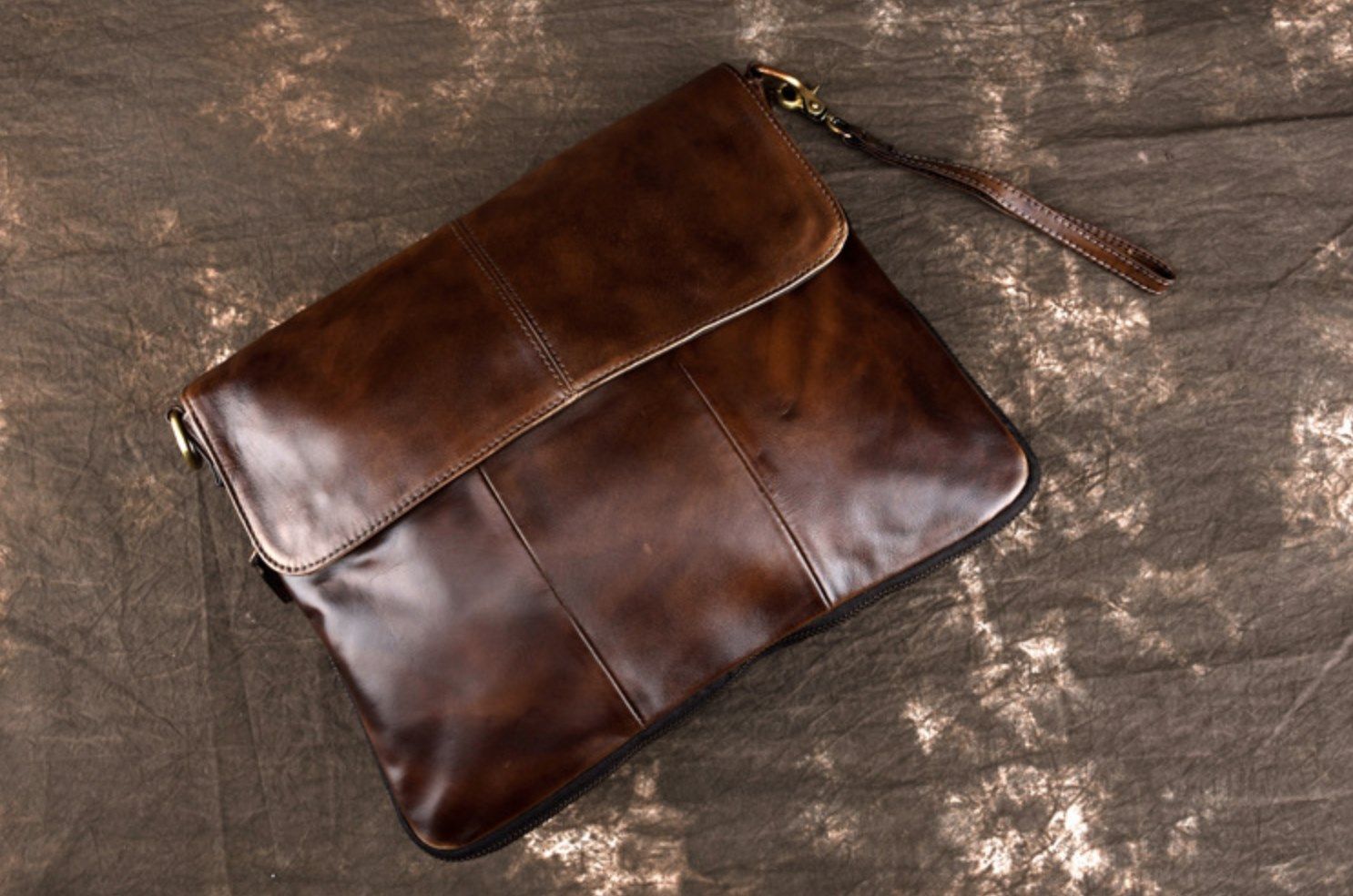 Túi Da Thật Đa Năng Đeo Chéo chứa ipad Cầm Tay Classic SBM175