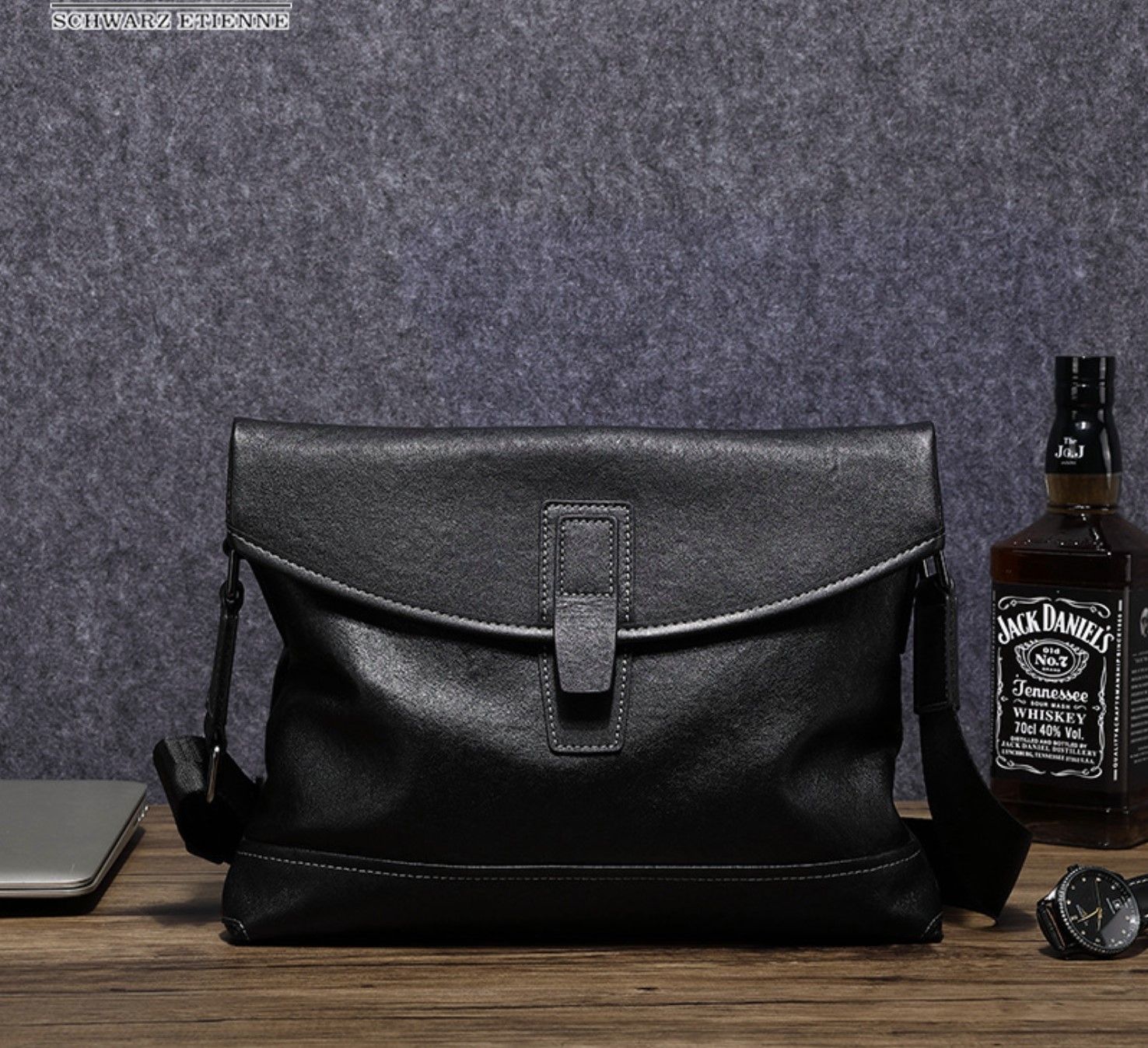 Túi Đeo Chéo Da Bò Thật Đựng iPad Classic Edition SBM262