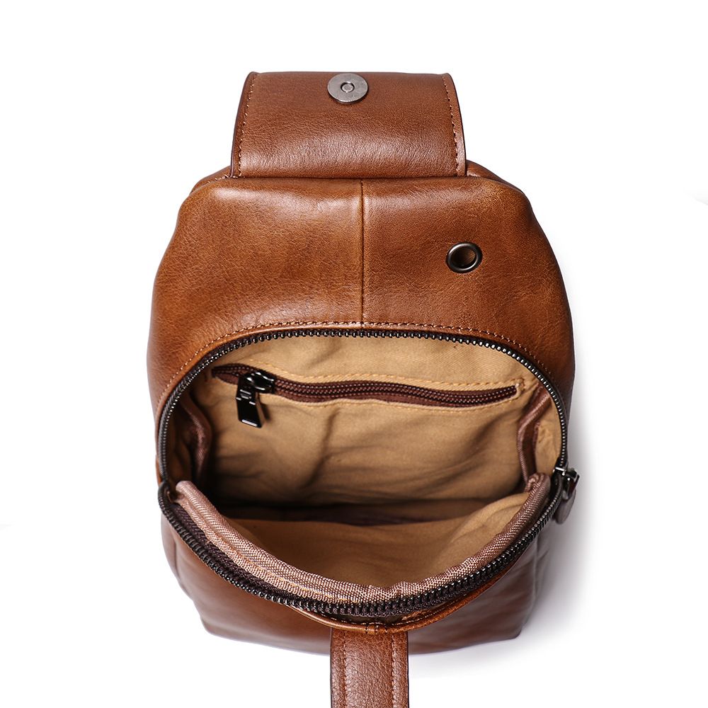 Túi Đeo chéo Trước Ngực Da Bò Thật Berry & Ken - SBM134