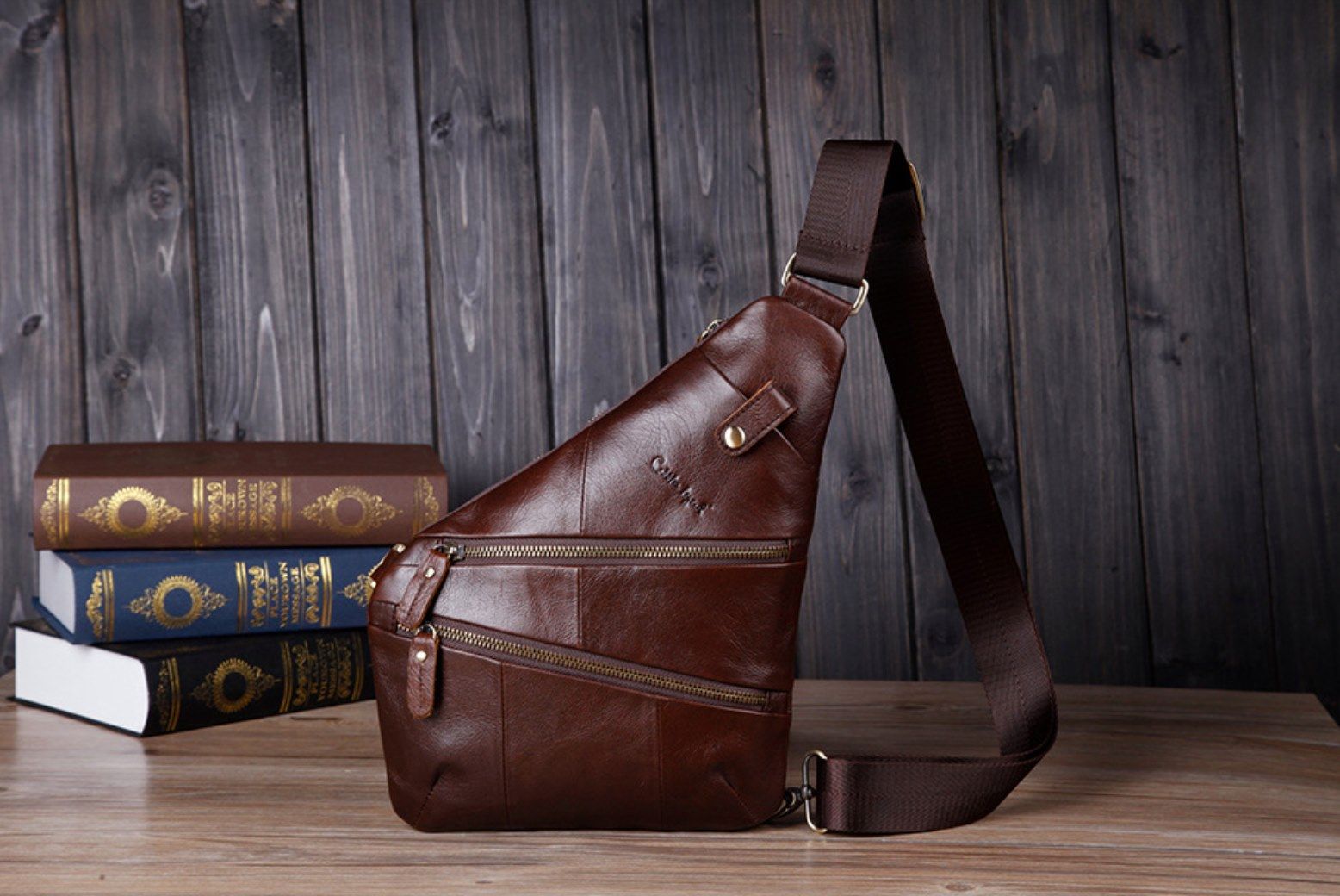 Túi Da Bò Thật Đeo Chéo Trước Ngực Cobbler Legend SBM204