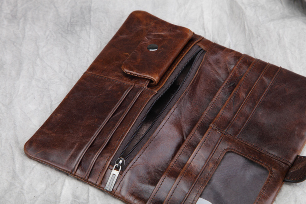 Ví Dài Cầm Tay Da Bò Thật Berry & Ken W120