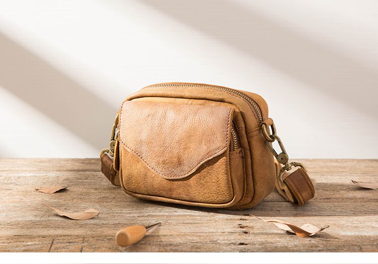 Túi Đeo Chéo Da Bò Thật Berry & Ken RETRO - Classic Edition SBM105