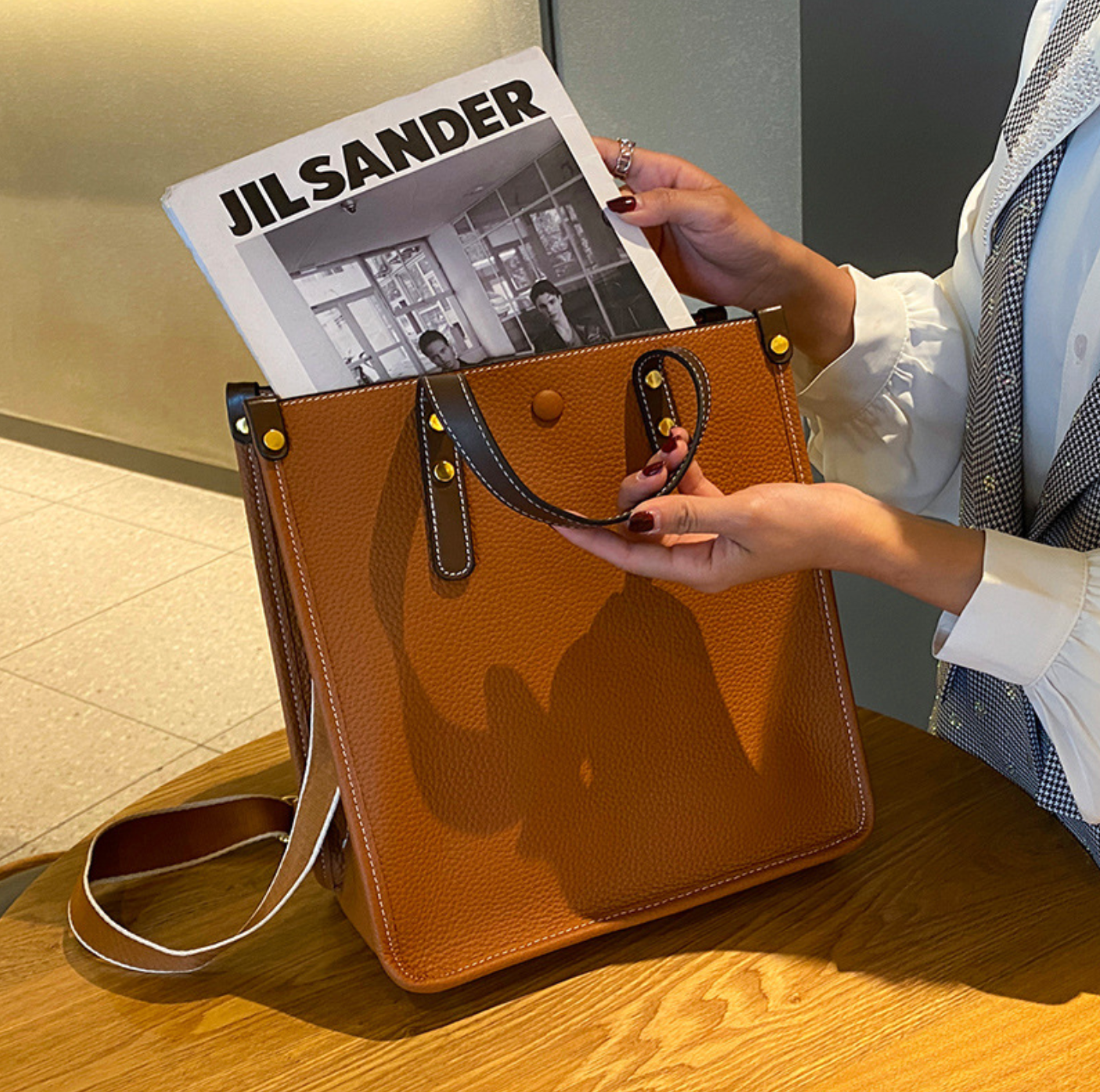 Túi Da TOGO Đeo Chéo & Xách Tay Phong Cách Hiện Đại SBM363