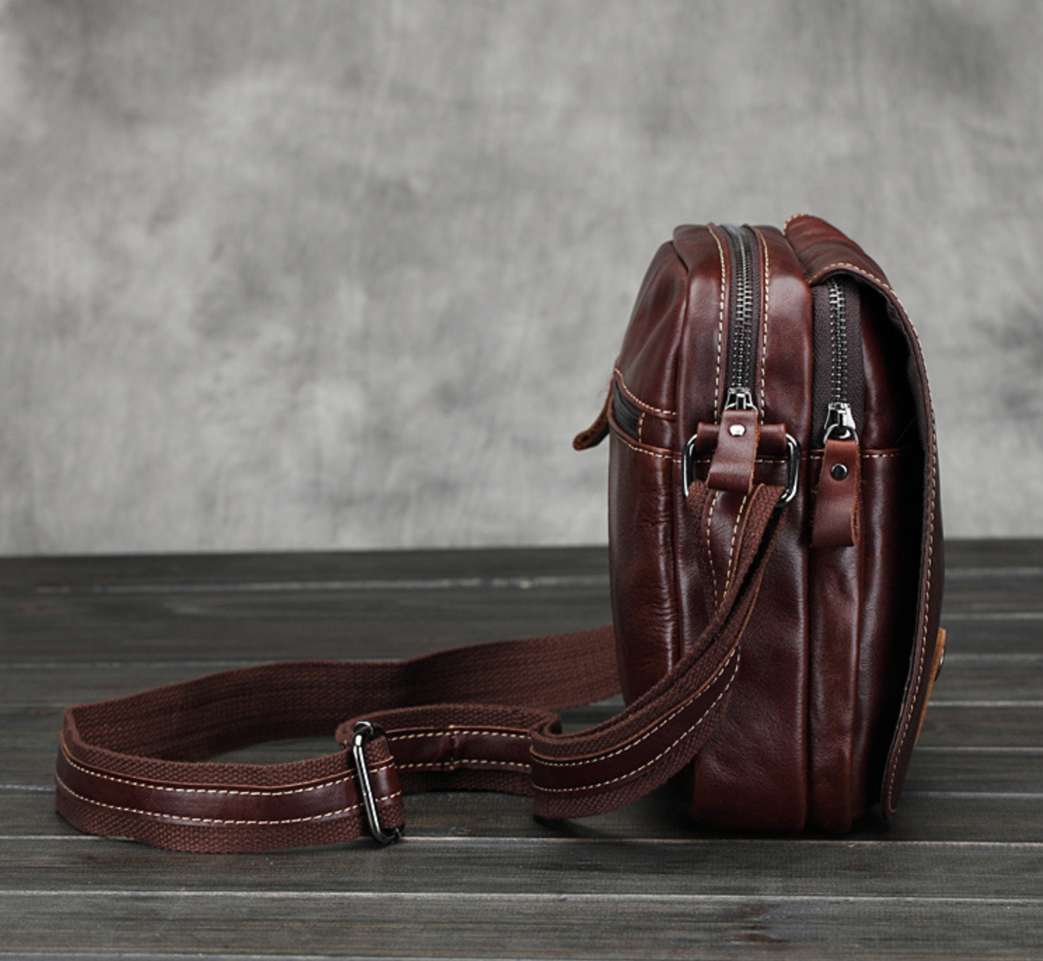 Túi Da Bò Thật đeo chéo Berry & Ken RETRO - Classic Edition SBM128