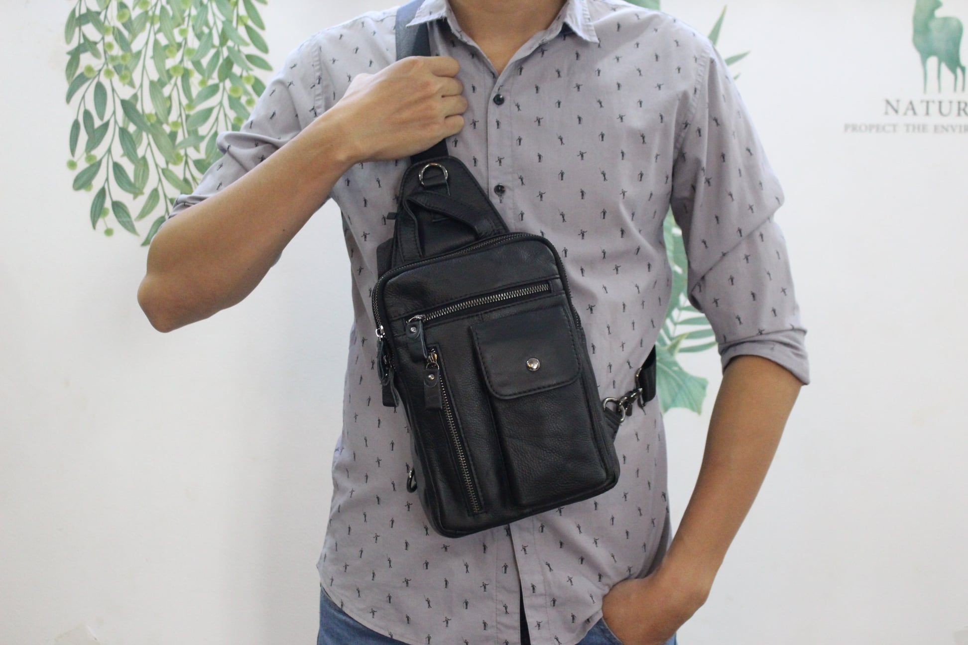 Túi Da Thật Đeo Chéo Trước Ngực VINTAGE SBM278