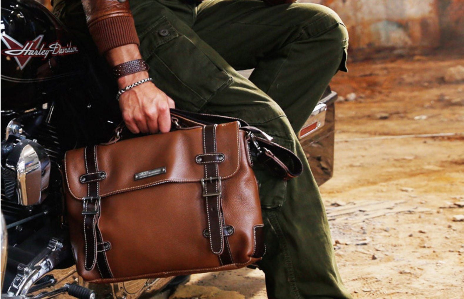 Cặp Xách Tay Da Bò VEG Italy Nhập Khẩu Đựng Laptop Phong Cách Cổ Điển SBM173