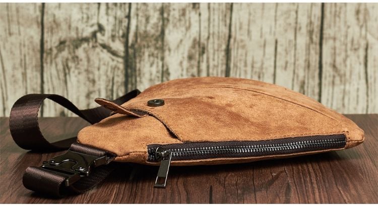 Túi da bò thật đeo chéo trước ngực VINTAGE TUDA SBM159