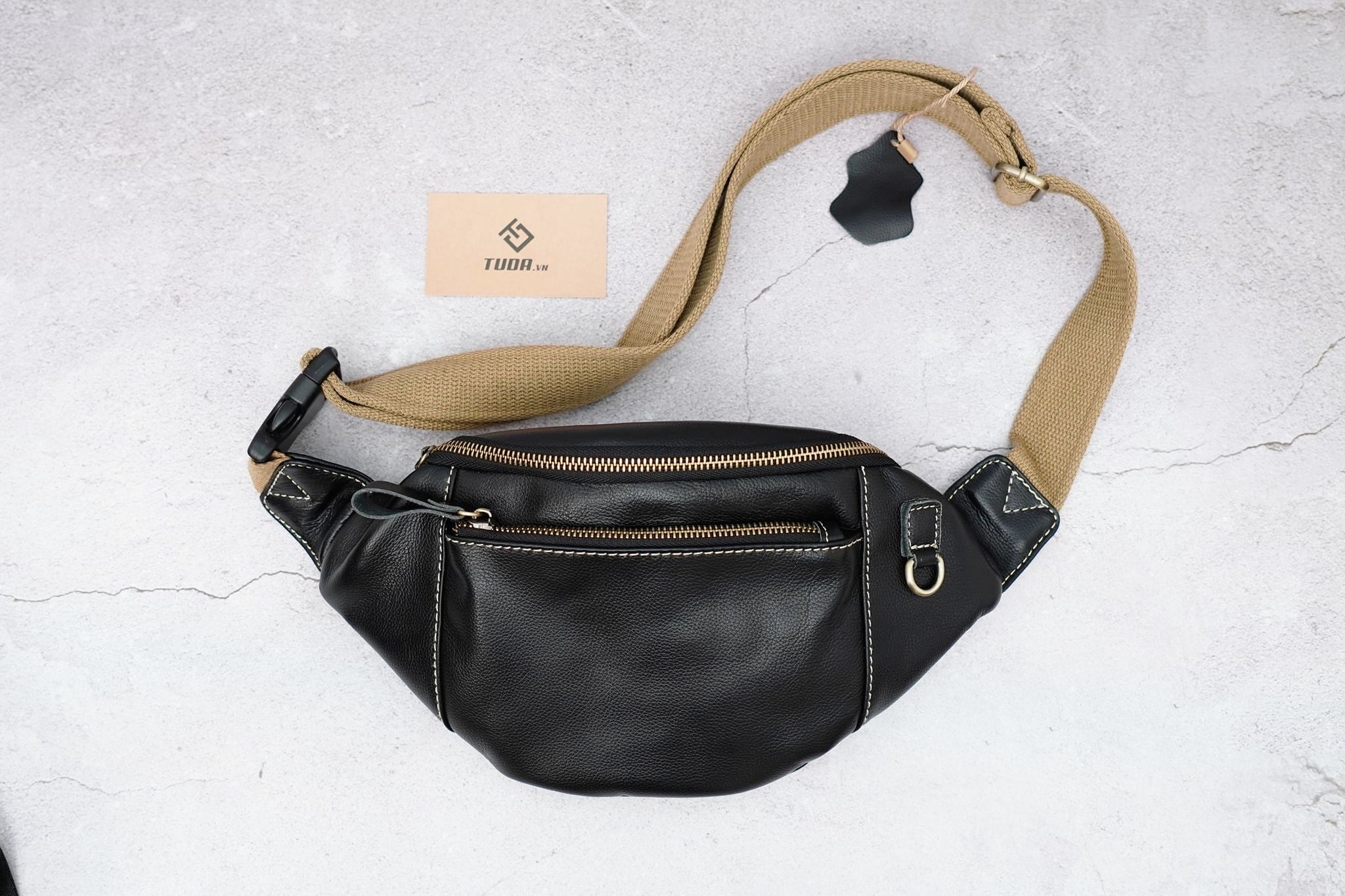 Túi da bò thật đeo chéo ngực đa năng Berry & Ken SBM141