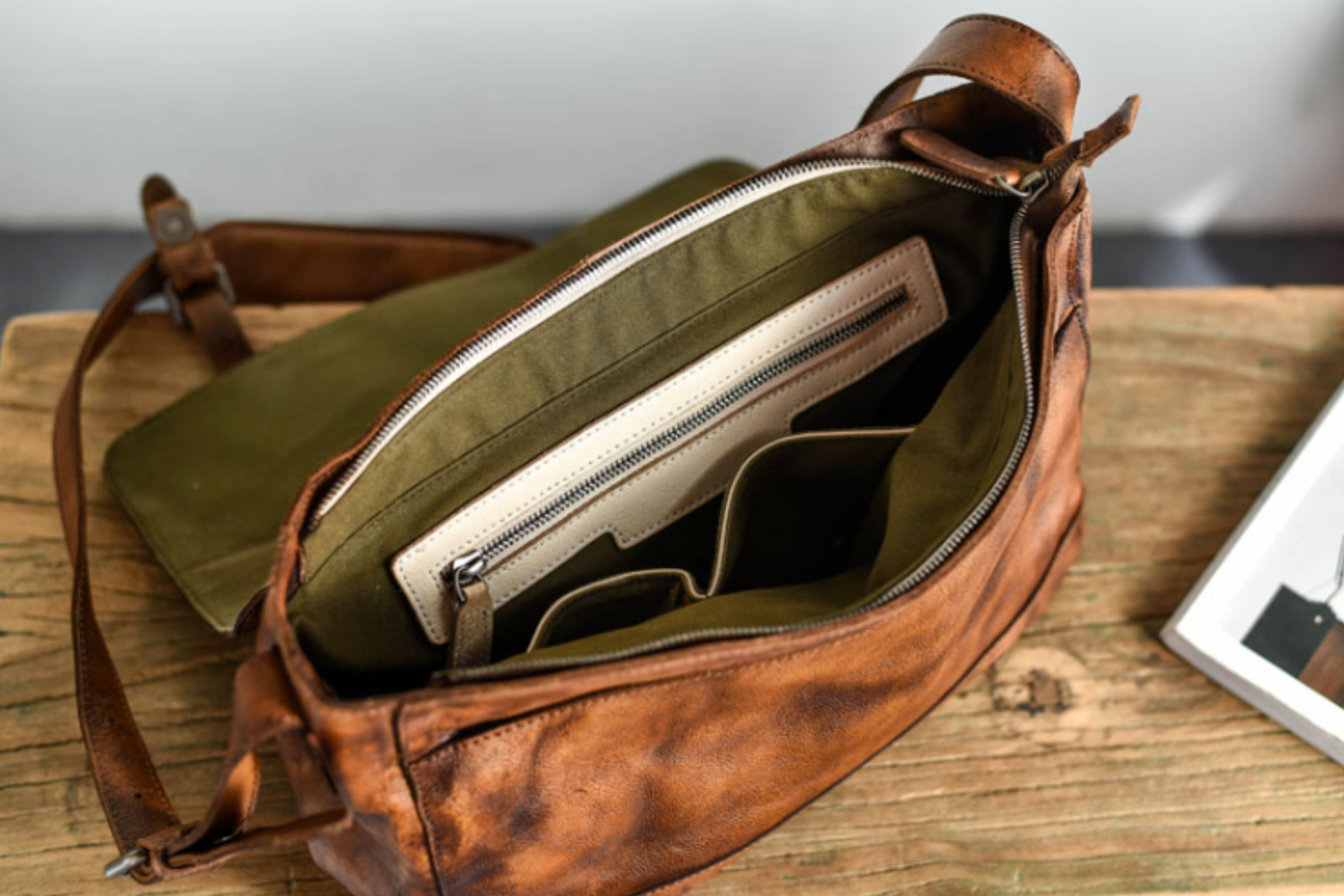 Cặp Da Bò VEG Patina Italy Cao Cấp Đựng Laptop & Hồ Sơ Bussiness Men SBM296