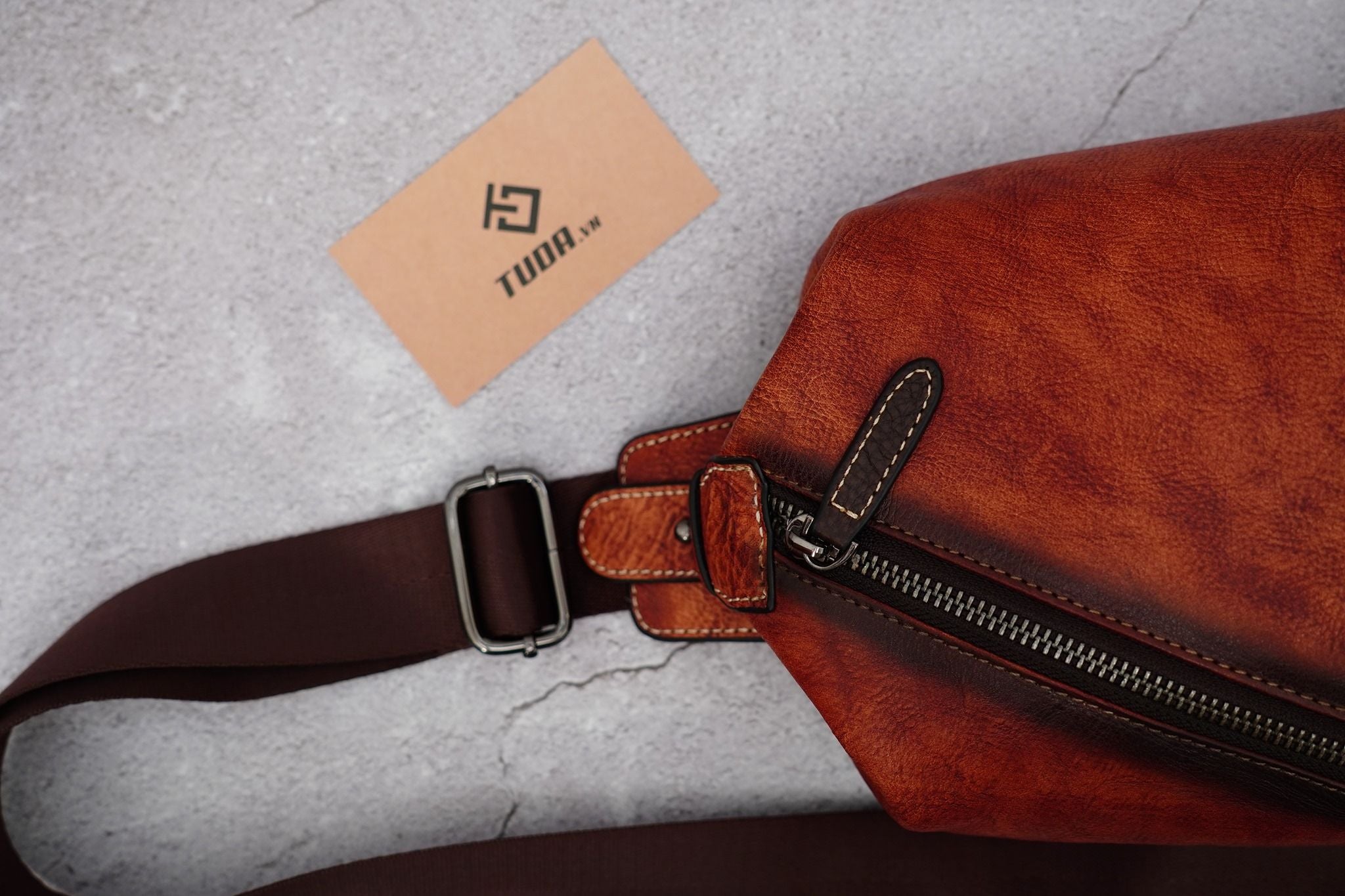 Túi Da VEG Italy Nhập Khẩu Đeo Chéo Trước Ngực VINTAGE TUDA SBM184