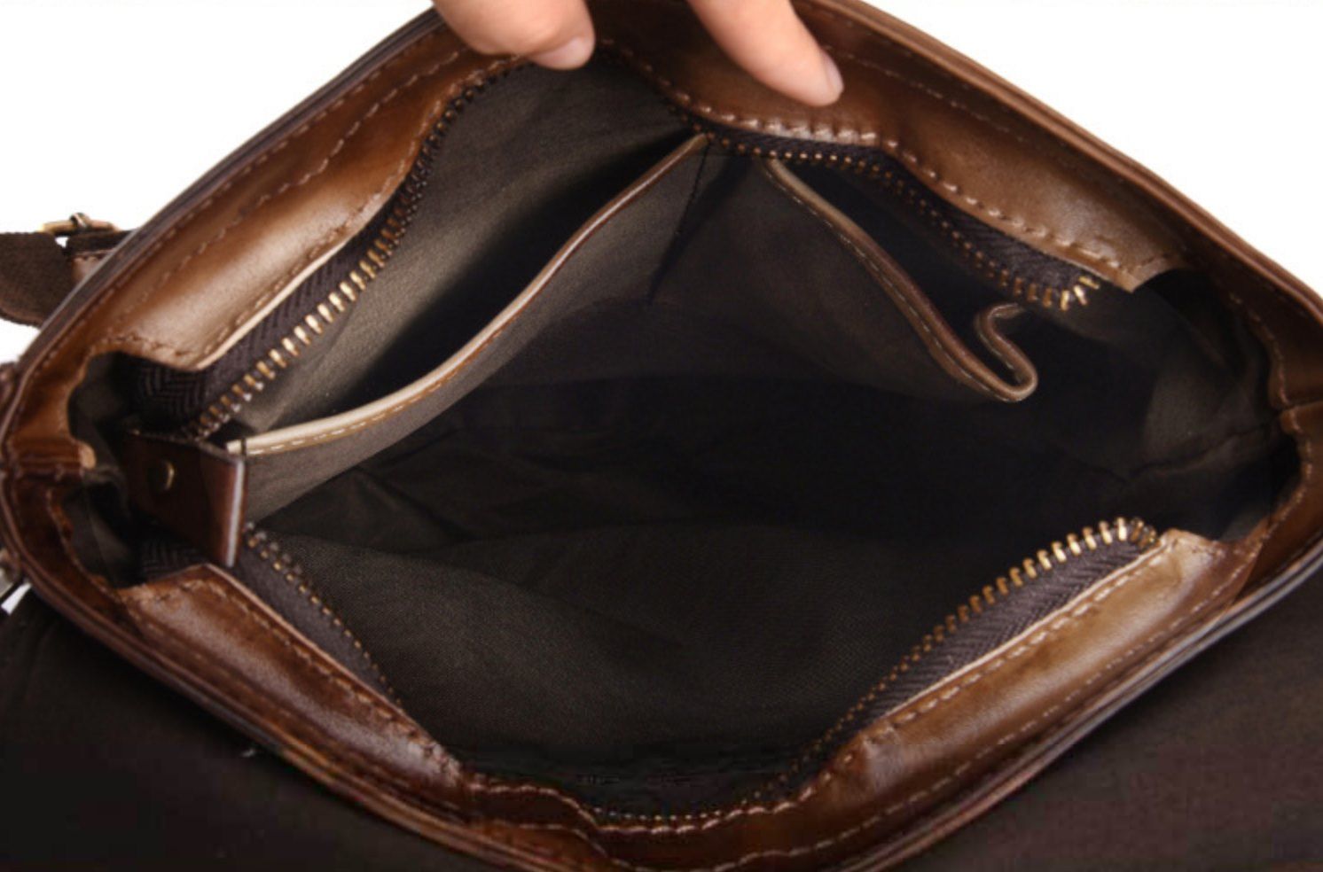 Túi Da Bò Thật Đeo Chéo Đựng IPad - Classic SBM181