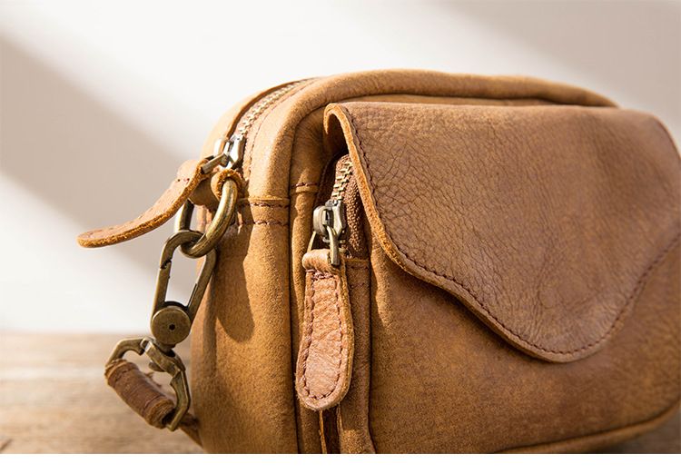 Túi Đeo Chéo Da Bò Thật Berry & Ken RETRO - Classic Edition SBM105