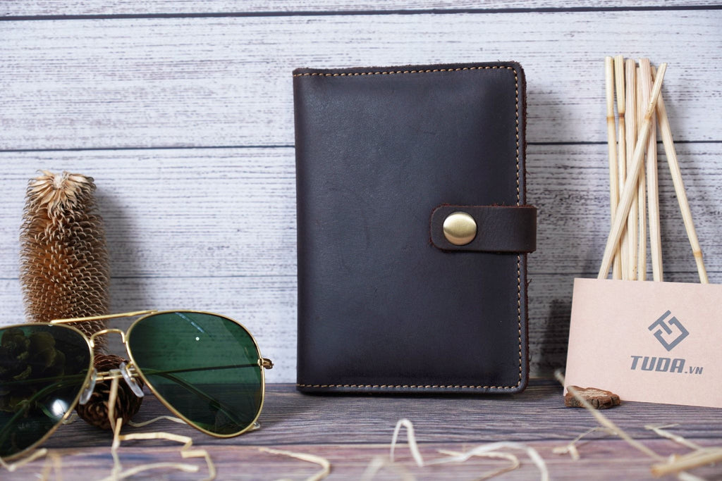 Ví Da Bò Sáp Đựng PASSPORT & CARD Đa Năng Gấp Cúc Bấm Classic Edition W108