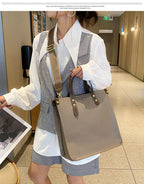 Túi Da TOGO Đeo Chéo & Xách Tay Phong Cách Hiện Đại SBM363