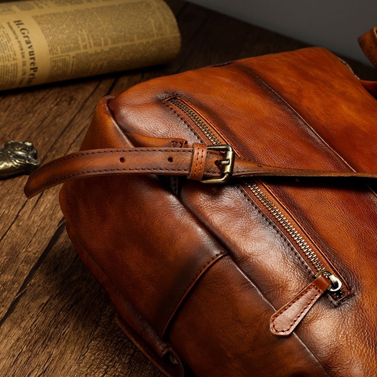 Balo Da Bò VEG Patina Ý Cao Cấp Đựng Laptop & Du Lịch Đa Chức Năng BPL379