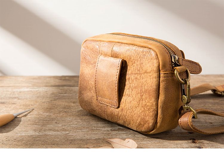 Túi Đeo Chéo Da Bò Thật Berry & Ken RETRO - Classic Edition SBM105