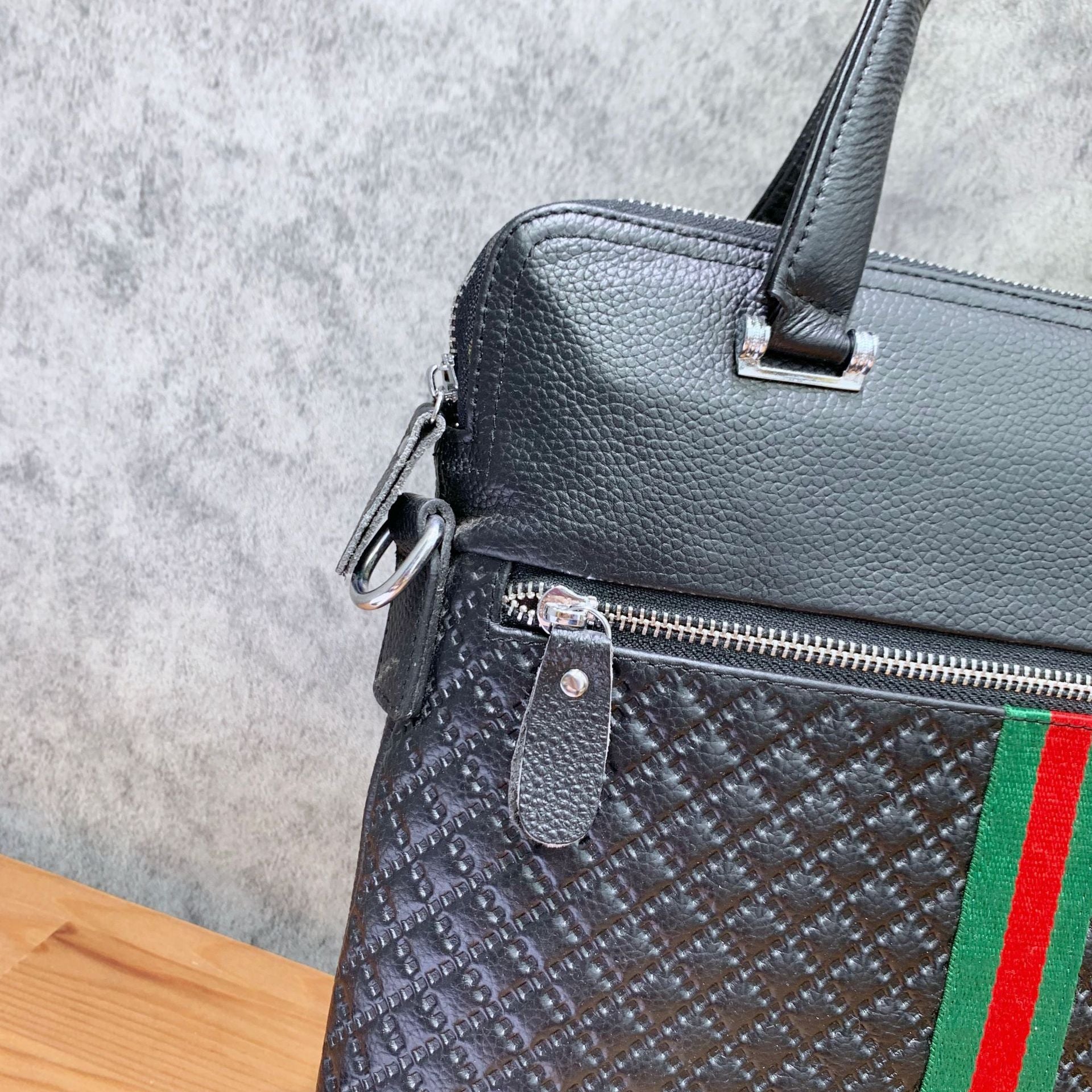 Túi Da Thật Đeo Vai & Xách Tay đựng ipad Modern Style SBM190