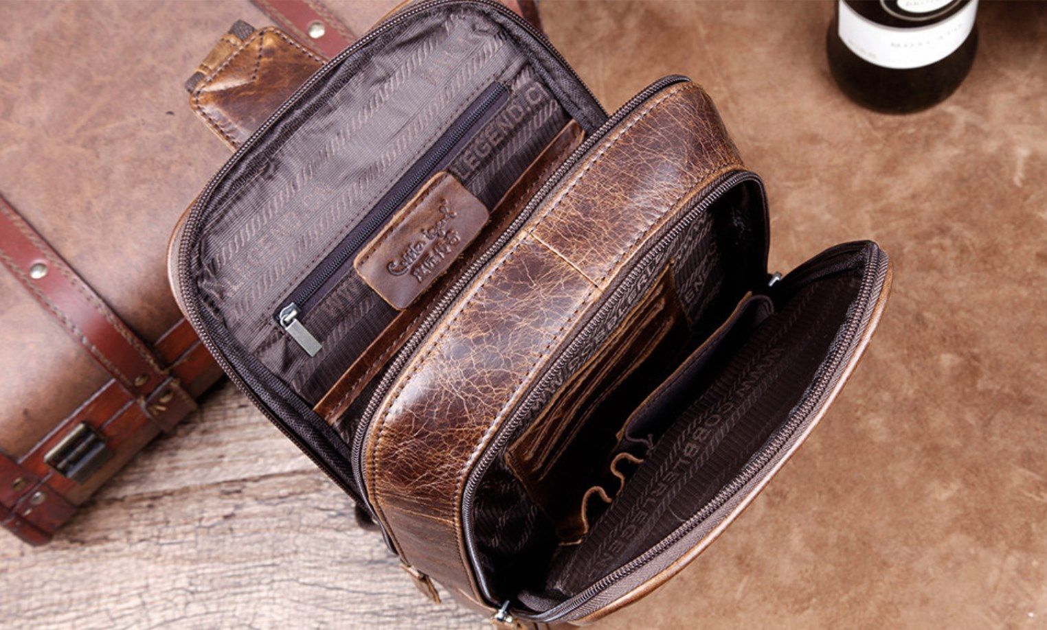 Túi Da Bò VEG Nhập Khẩu Đeo Chéo Trước Ngực Cobbler Legend TUDA SBM178