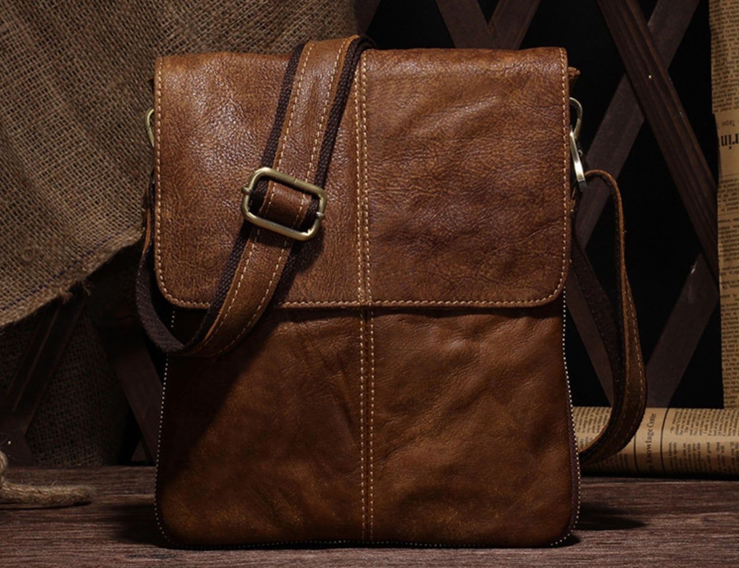 Túi Da Bò Thật Đeo Chéo Đựng IPad - Classic SBM180