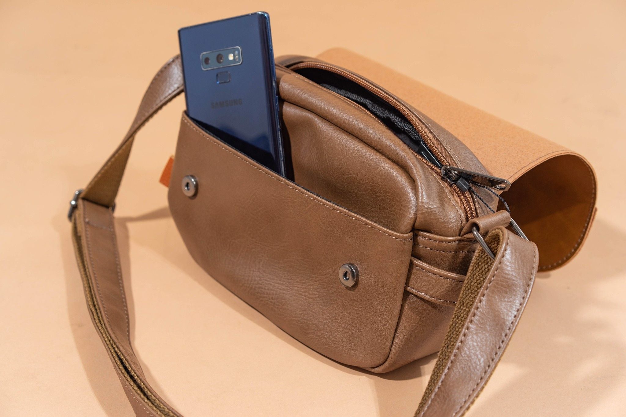 Túi Đeo chéo MICKY KEN SBM101