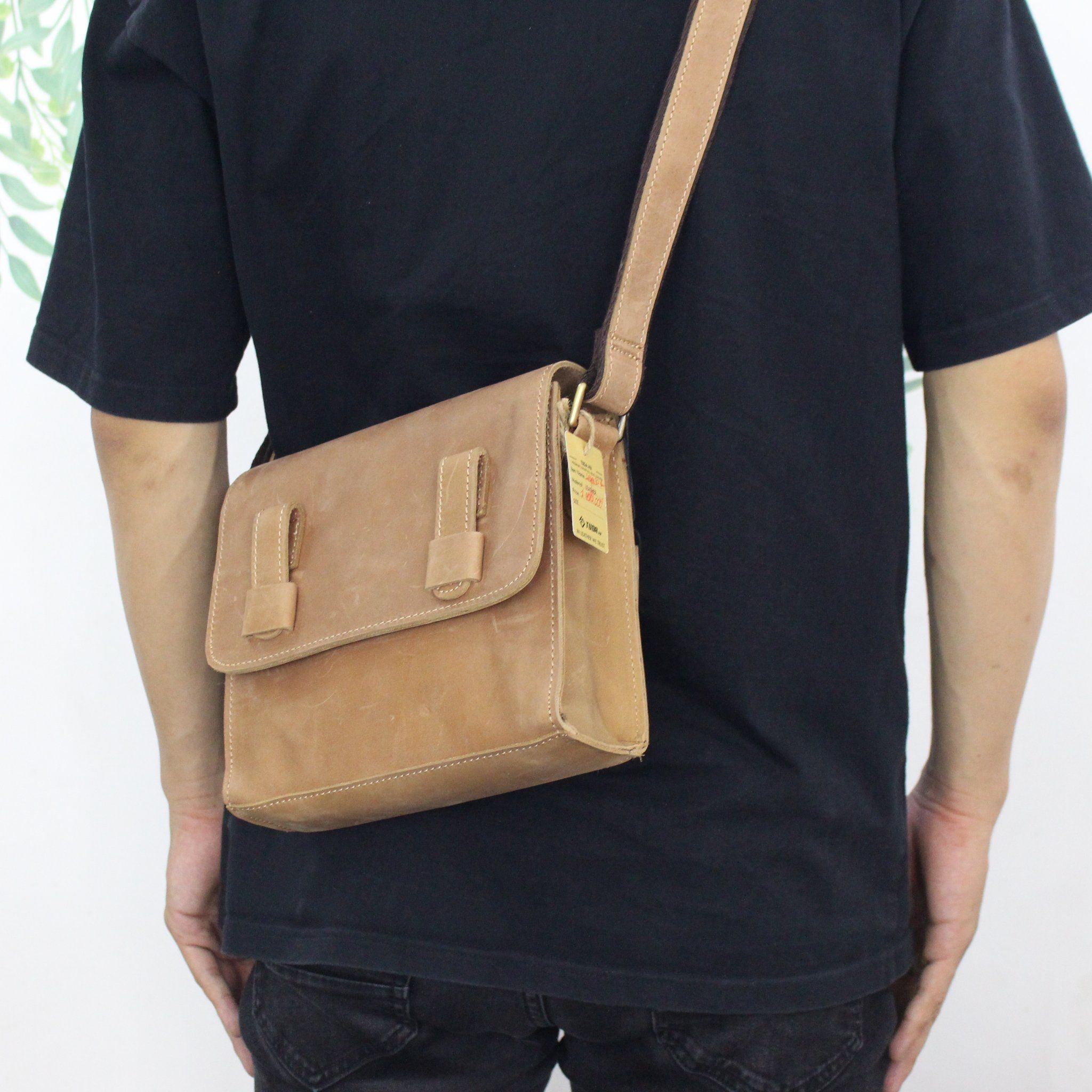 Túi Đeo Chéo Da Bò Sáp Đựng iPad RETRO SBM301