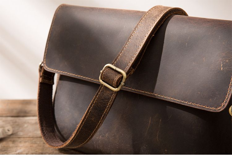 Túi Da Bò Sáp Đeo Chéo Chứa Ipad Classic SBM195