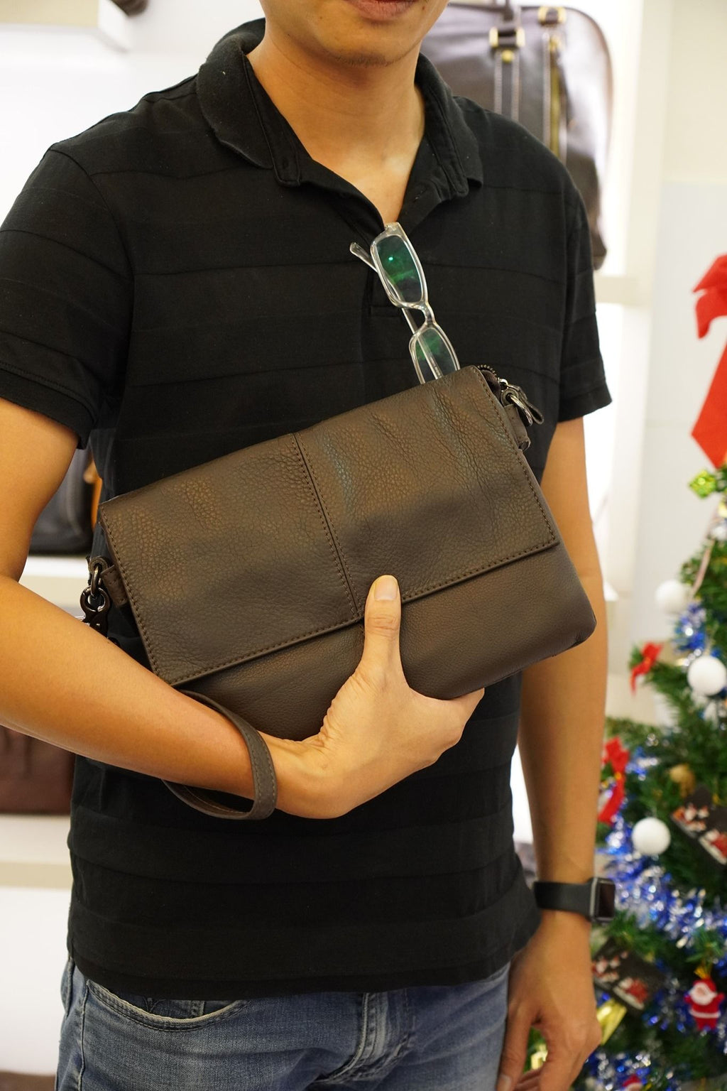 Túi Da Bò Thật Đeo Chéo & Clutch Cầm Tay Đựng IPad - Classic SBM188
