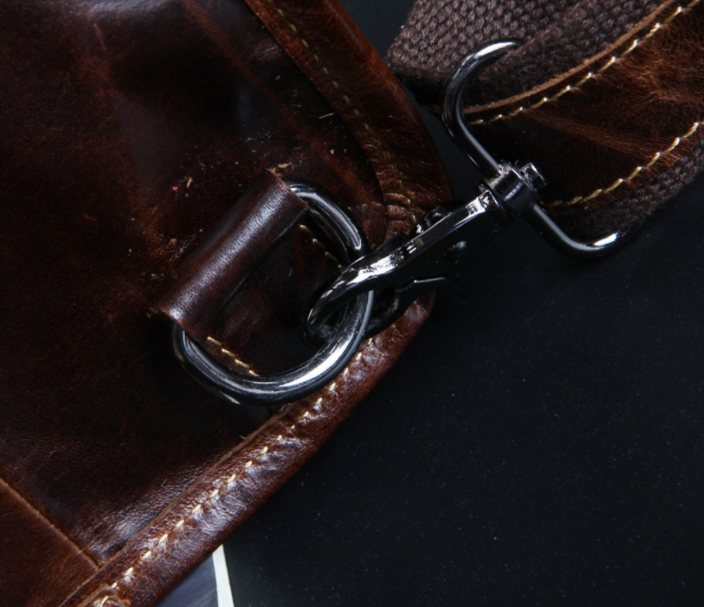 Túi da bò thật đeo chéo ngực Berry & Ken RETRO SBM122