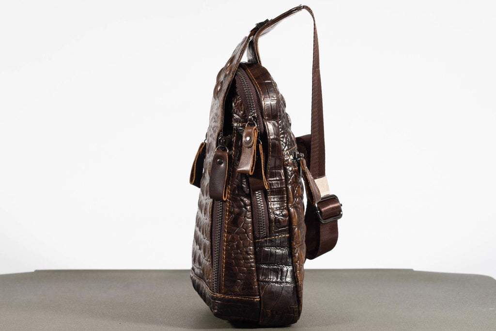 Túi Da Bò Thật đeo chéo Dập Vân Cá Sấu Berry & Ken RETRO - SBM111