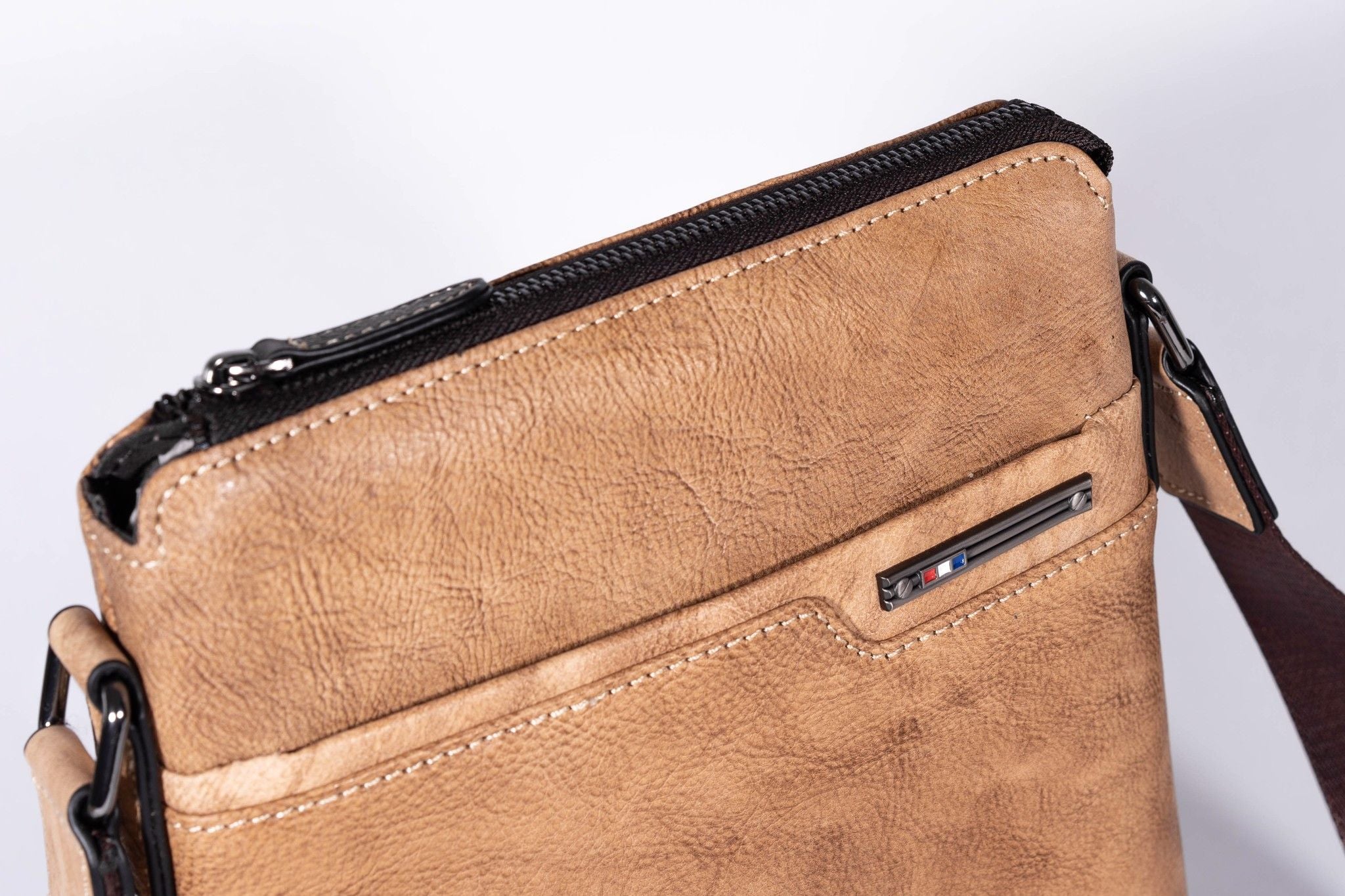 Túi da bò thật Berry & Ken - Limited edition MBM104