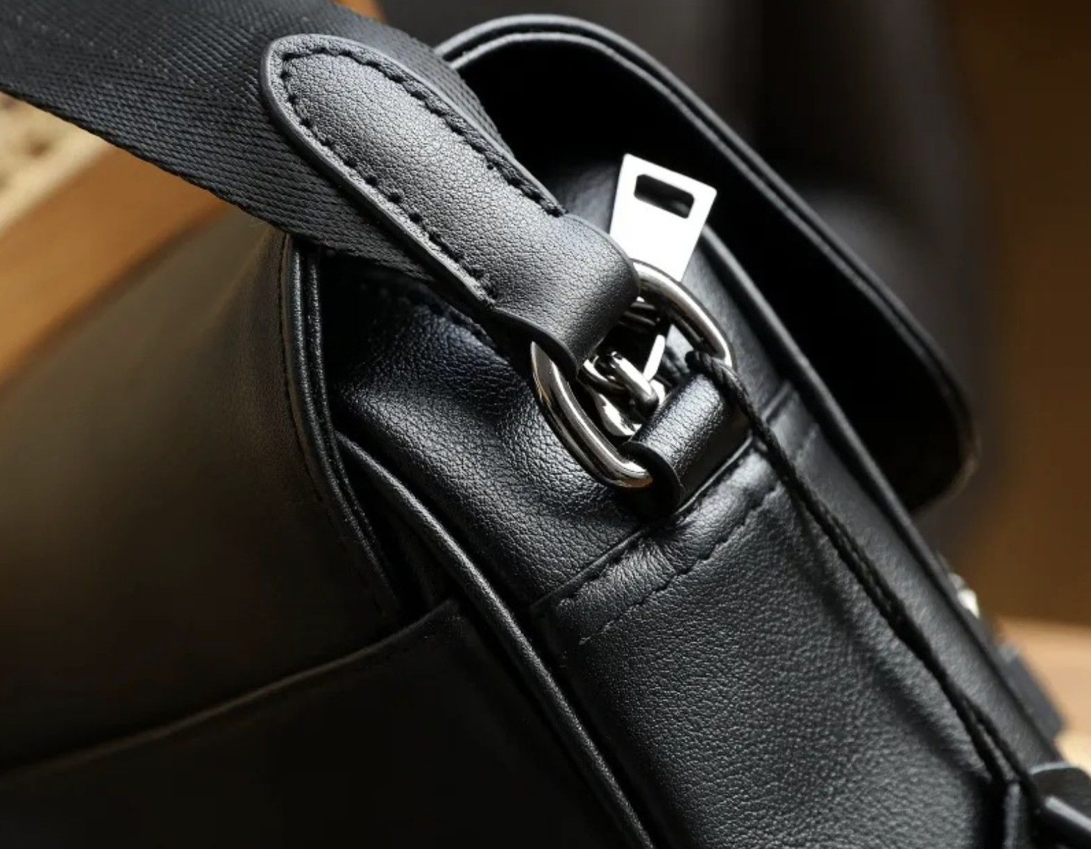 Túi Đeo Chéo Da Bò Thật Đựng iPad RETRO SBM287