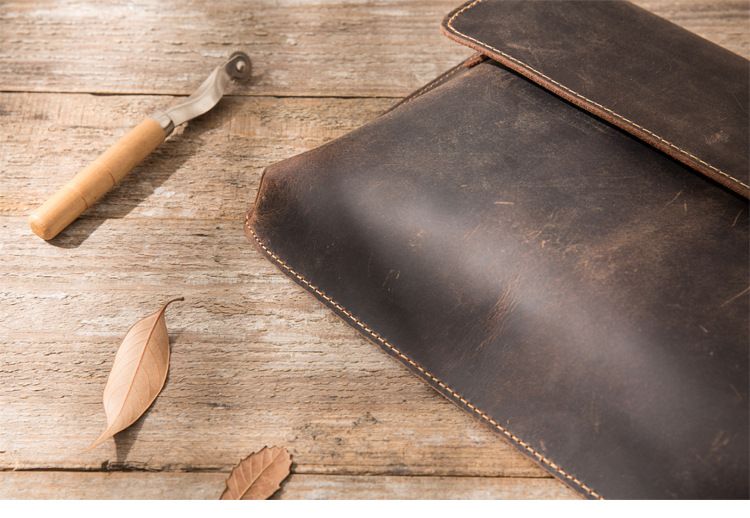 Túi Da Bò Sáp Đeo Chéo Chứa Ipad Classic SBM195