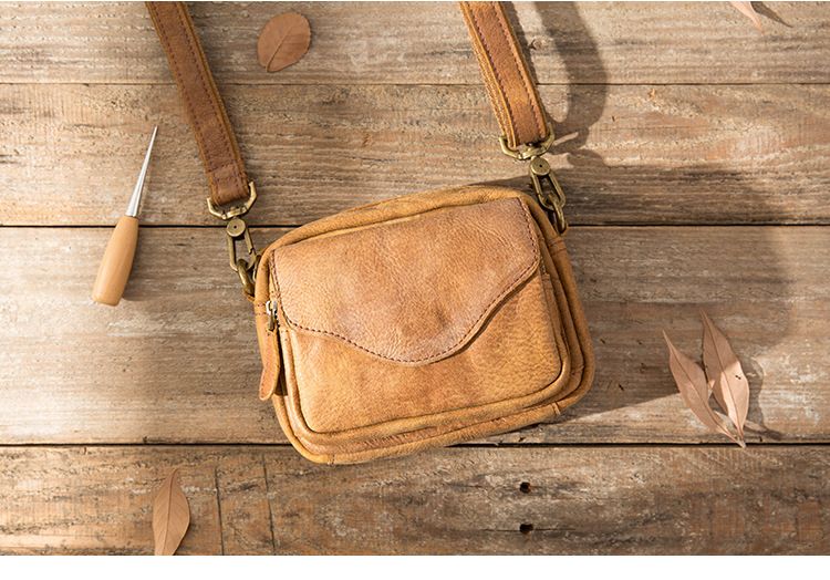 Túi Đeo Chéo Da Bò Thật Berry & Ken RETRO - Classic Edition SBM105