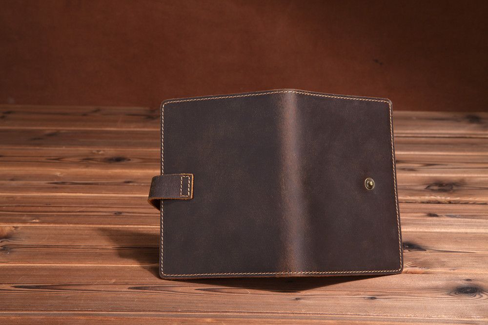 Ví Da Bò Sáp Đựng PASSPORT & CARD Đa Năng Gấp Cúc Bấm Classic Edition W108