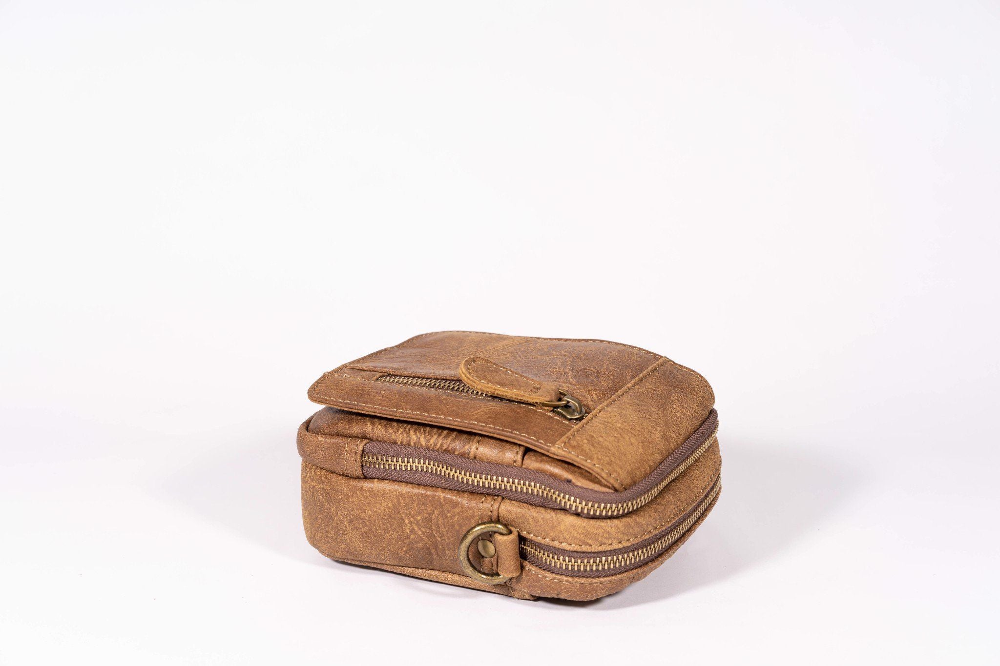 Túi da bò thật Berry & Ken RETRO mini nhỏ gọn Classic edition SBM103