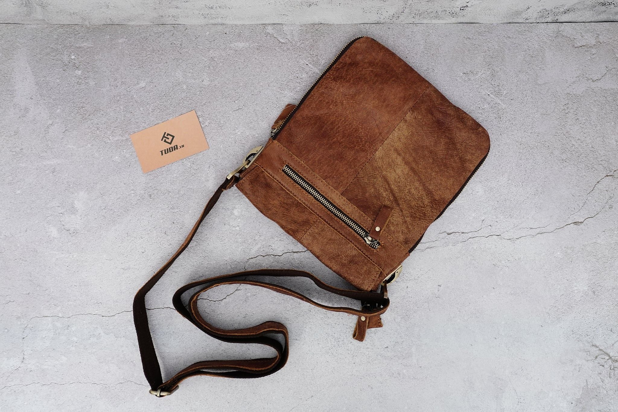 Túi Da Bò Thật Đeo Chéo Đựng IPad - Classic SBM180