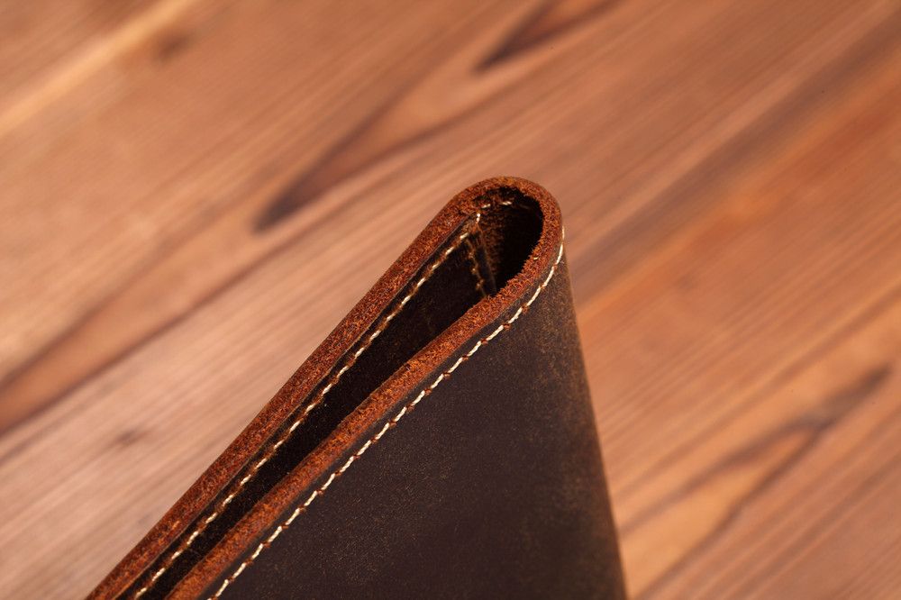 Ví Da Bò Sáp Đựng PASSPORT & CARD Đa Năng Gấp Cúc Bấm Classic Edition W108